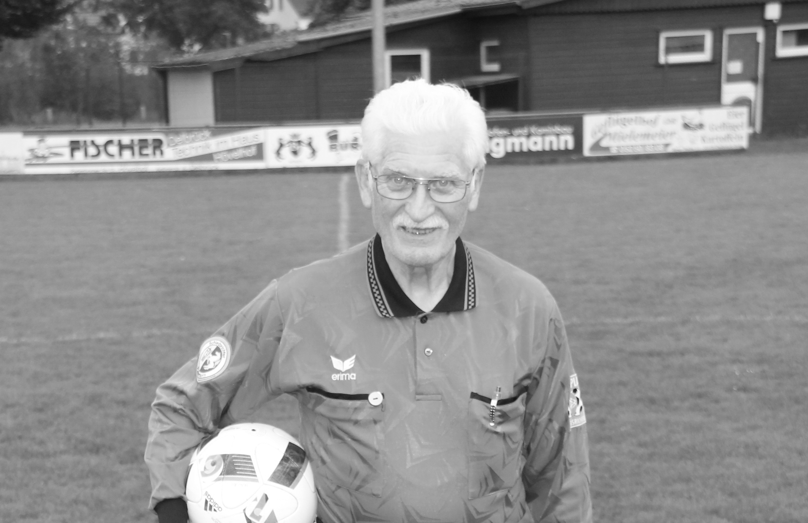 Mitglieder des SuS BOKE trauern um Ulrich Smiegelski