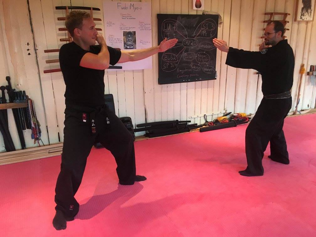 Seit dem Sommer 2021 bietet der SuS BOKE die japanische Kampfkunst Ninjutsu an.