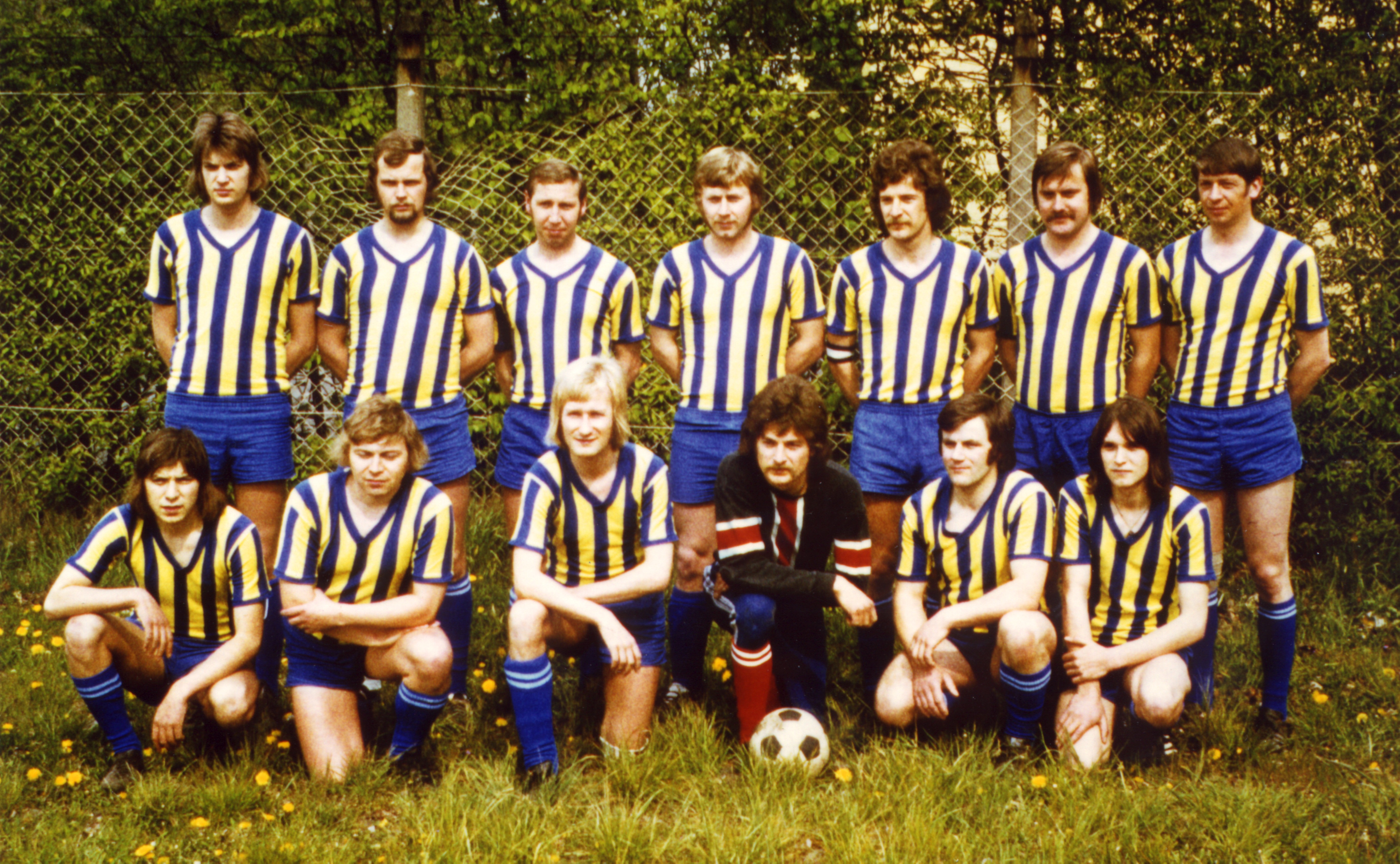 Die Aufsteiger in die Bezirksliga im Jahr 1974.
